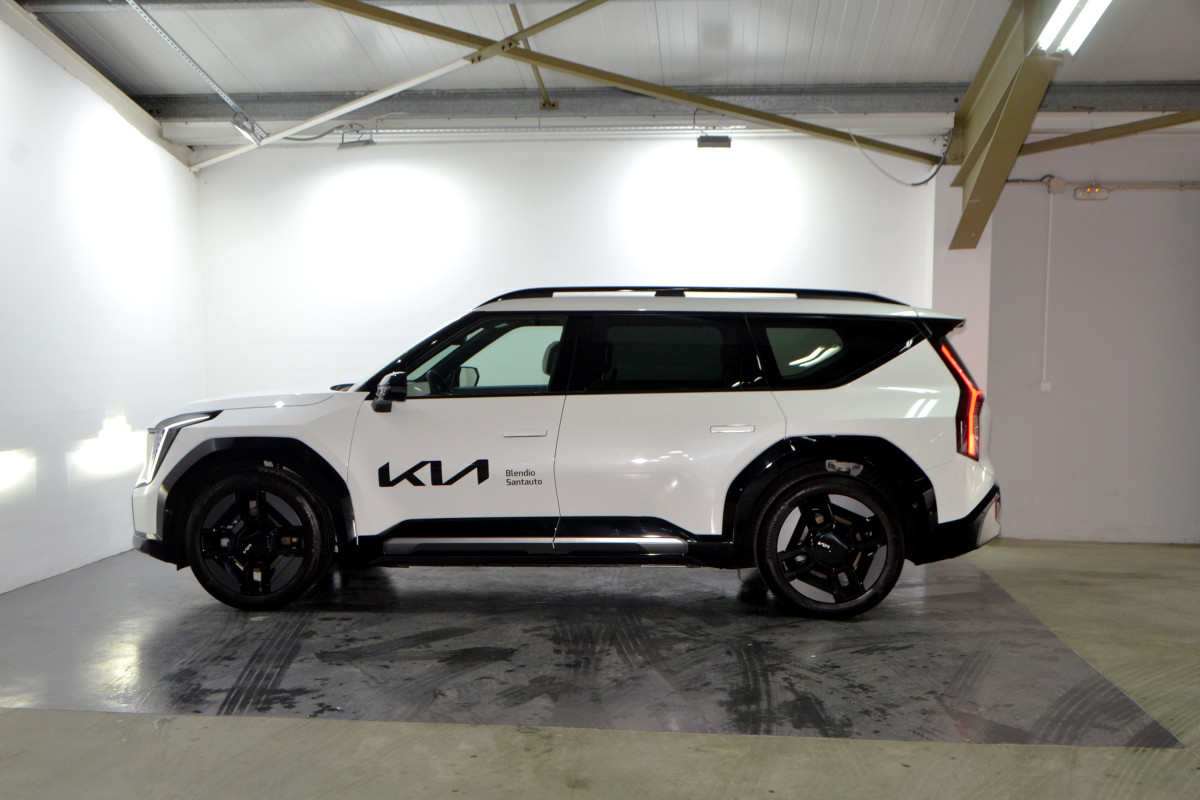 KIA EV9