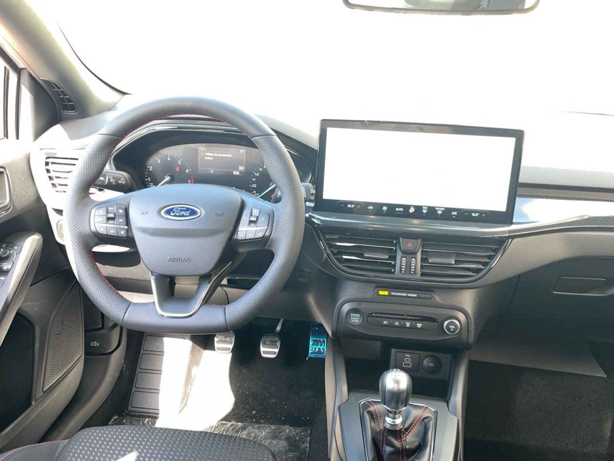 FORD FOCUS