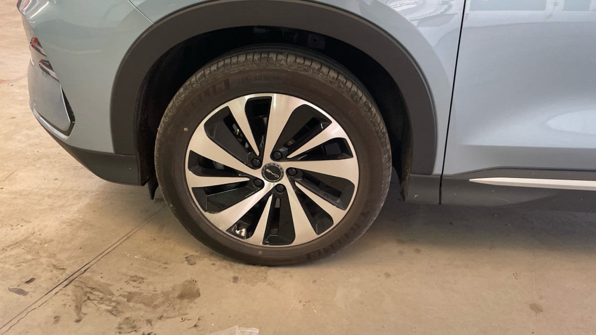 BYD SEAL U DM-i