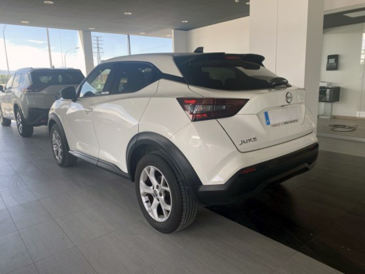 NISSAN JUKE