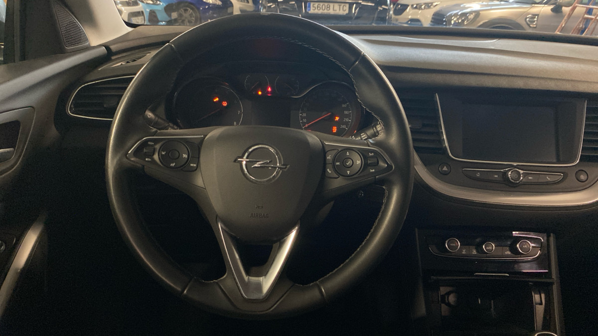 OPEL GRANDLAND X