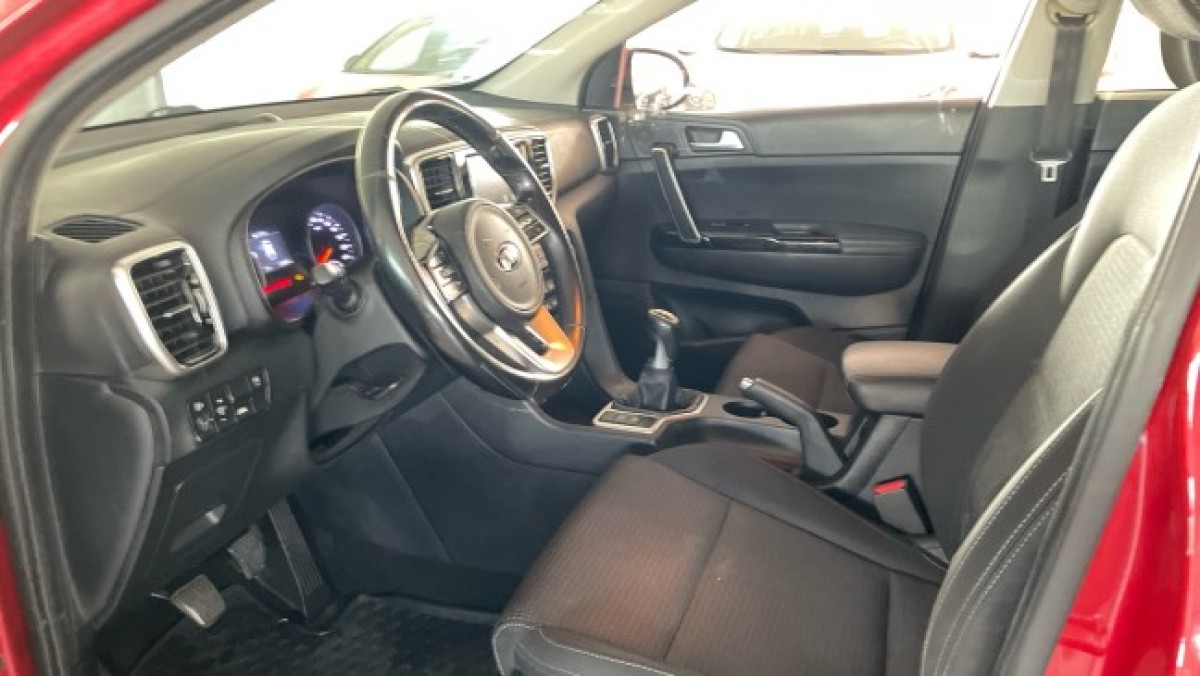 KIA SPORTAGE