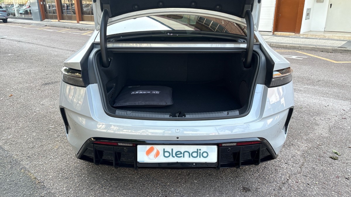 BYD SEAL
