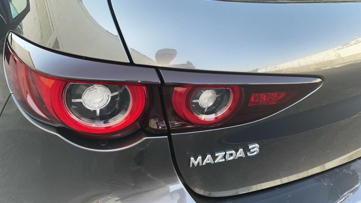 MAZDA 3