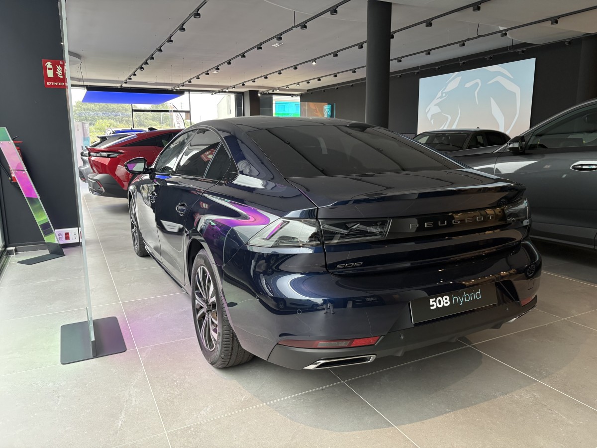 PEUGEOT 508