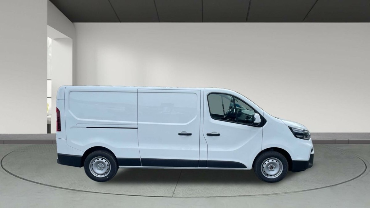 NISSAN Primastar