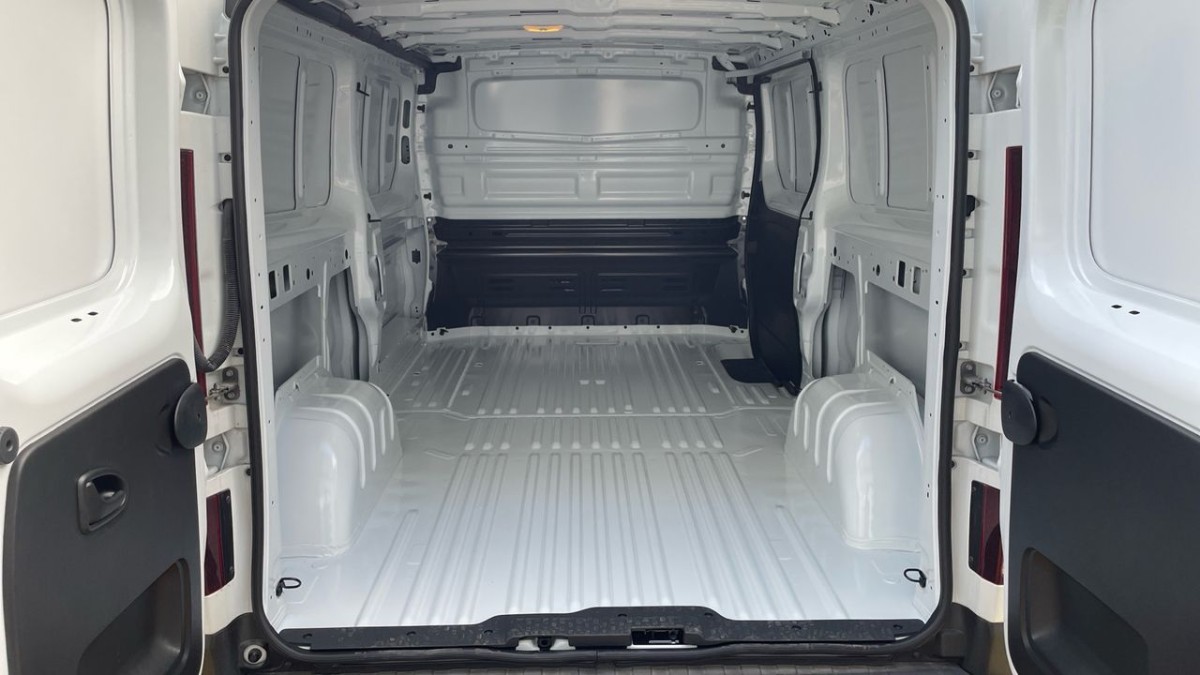 NISSAN Primastar
