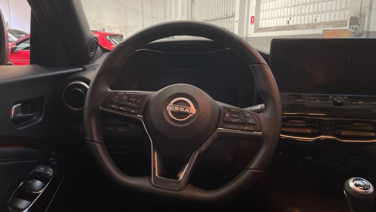 NISSAN JUKE
