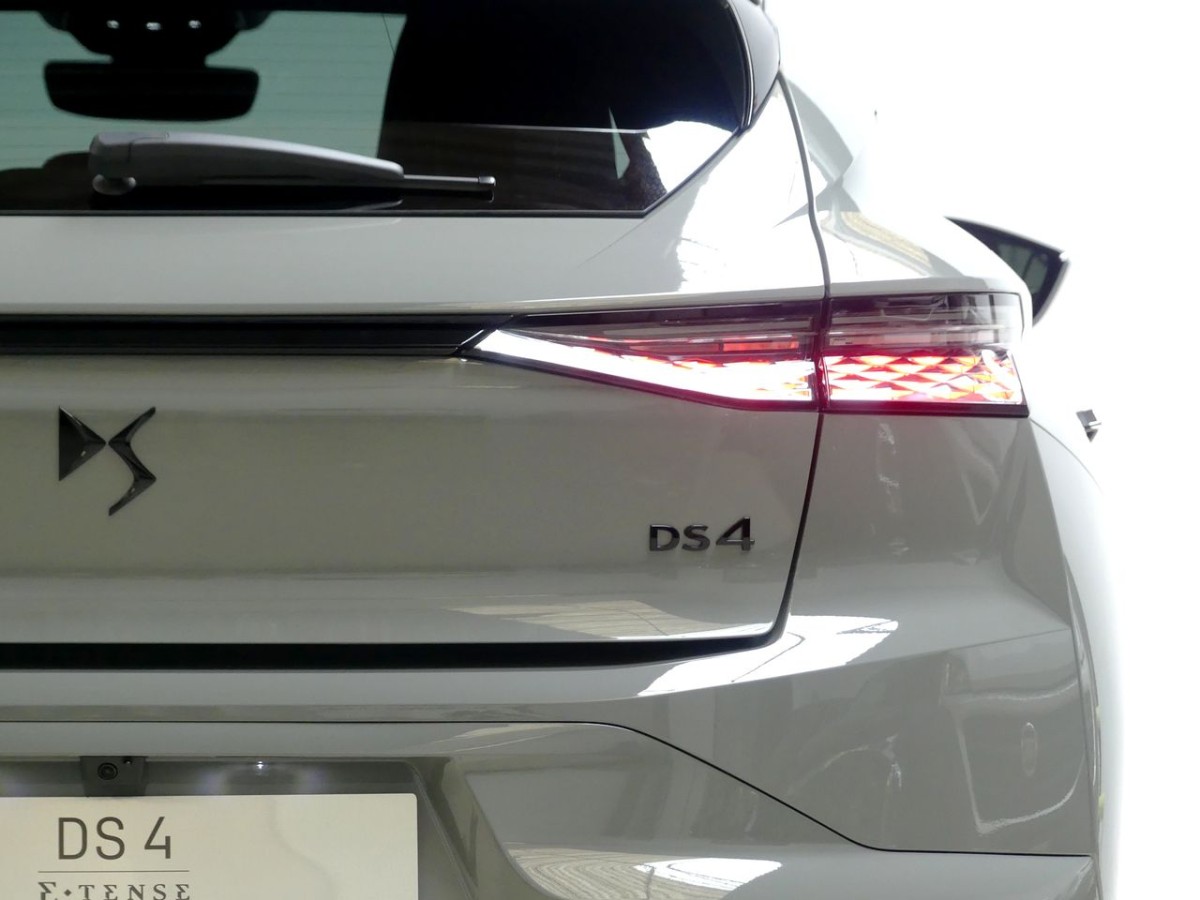 DS DS 4