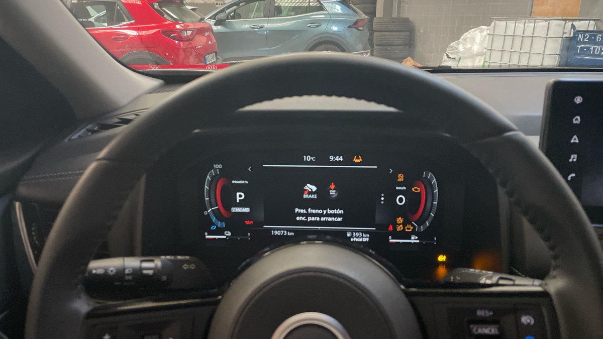NISSAN X-TRAIL