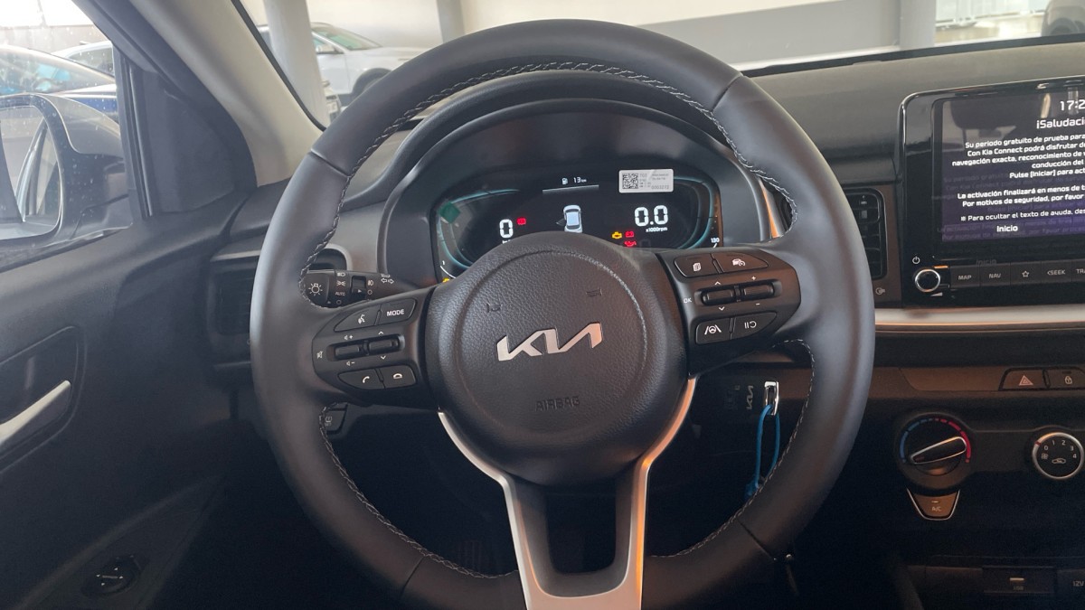 KIA STONIC