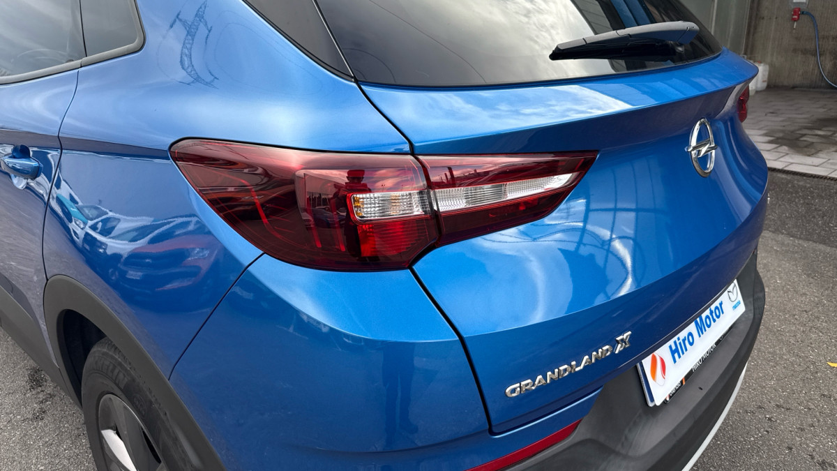 OPEL GRANDLAND X