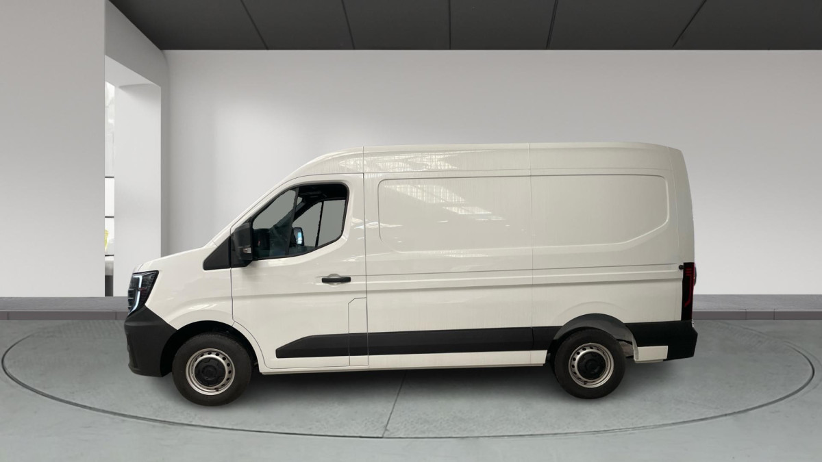 NISSAN INTERSTAR