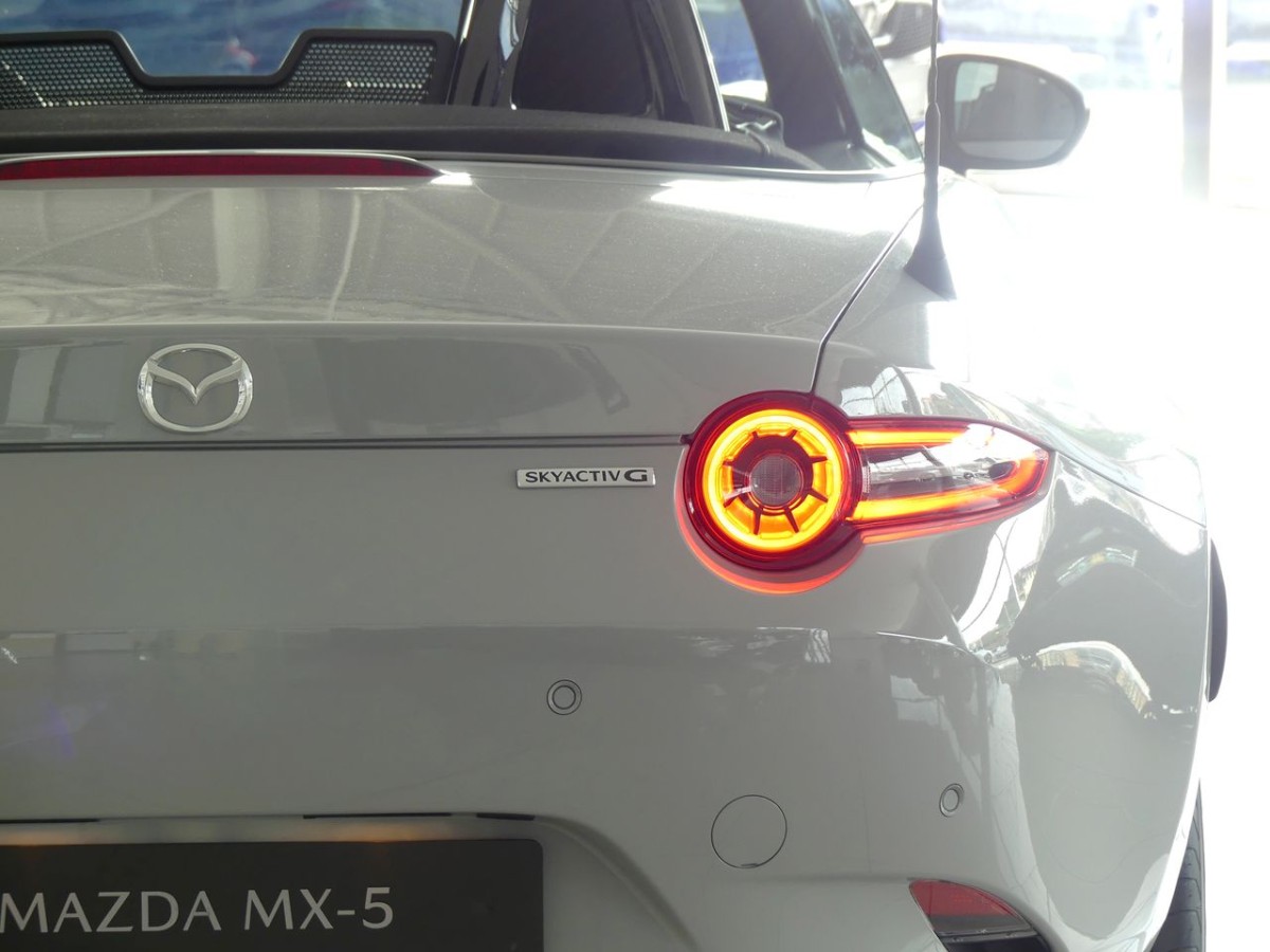 MAZDA MX-5