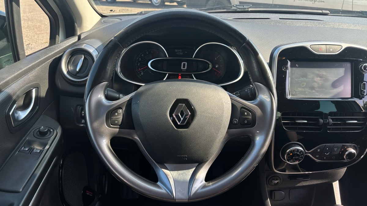 RENAULT CLIO