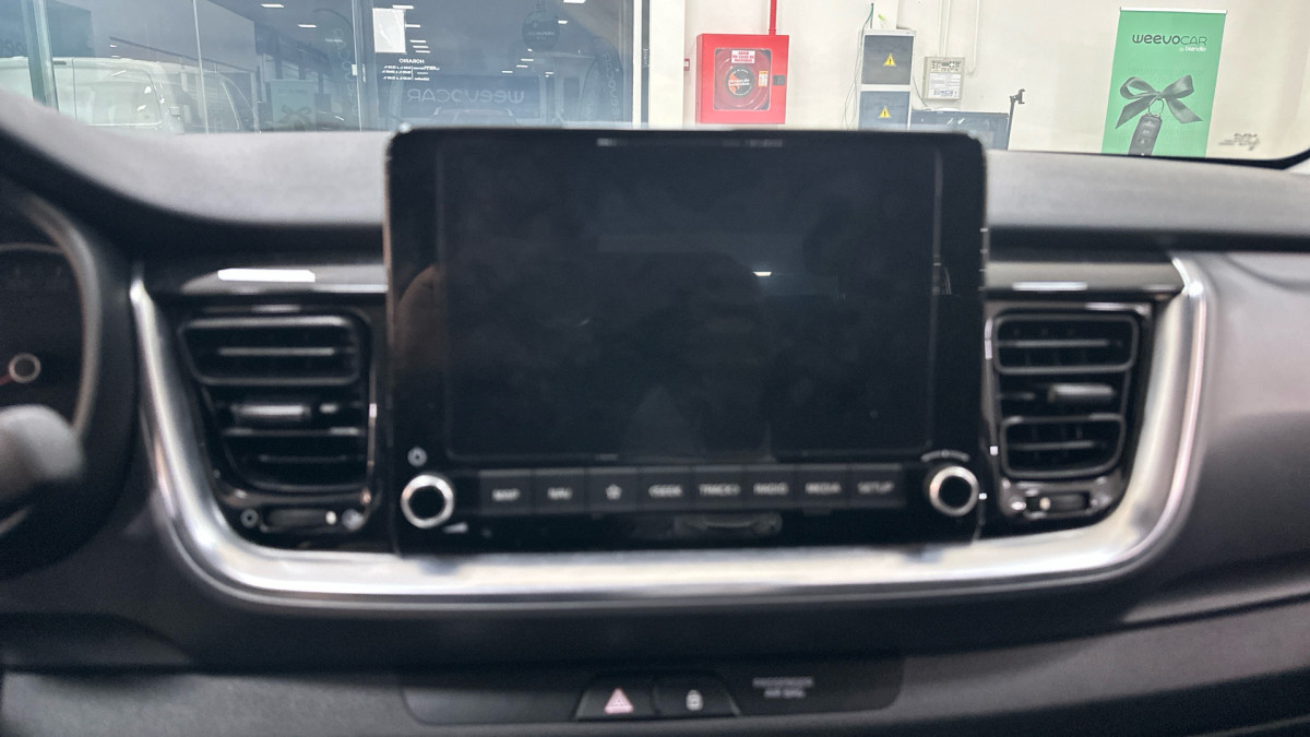 KIA STONIC