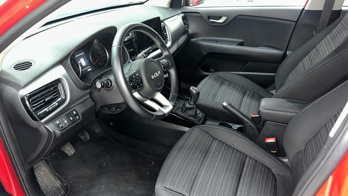 KIA STONIC