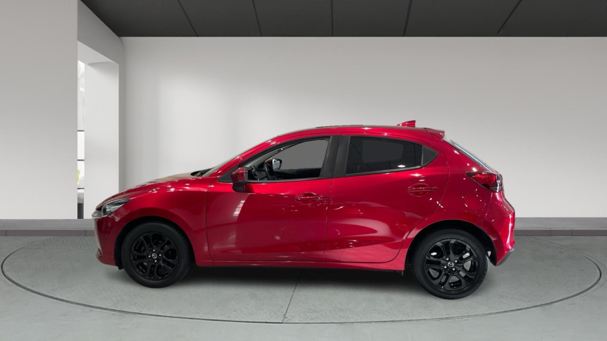 MAZDA 2