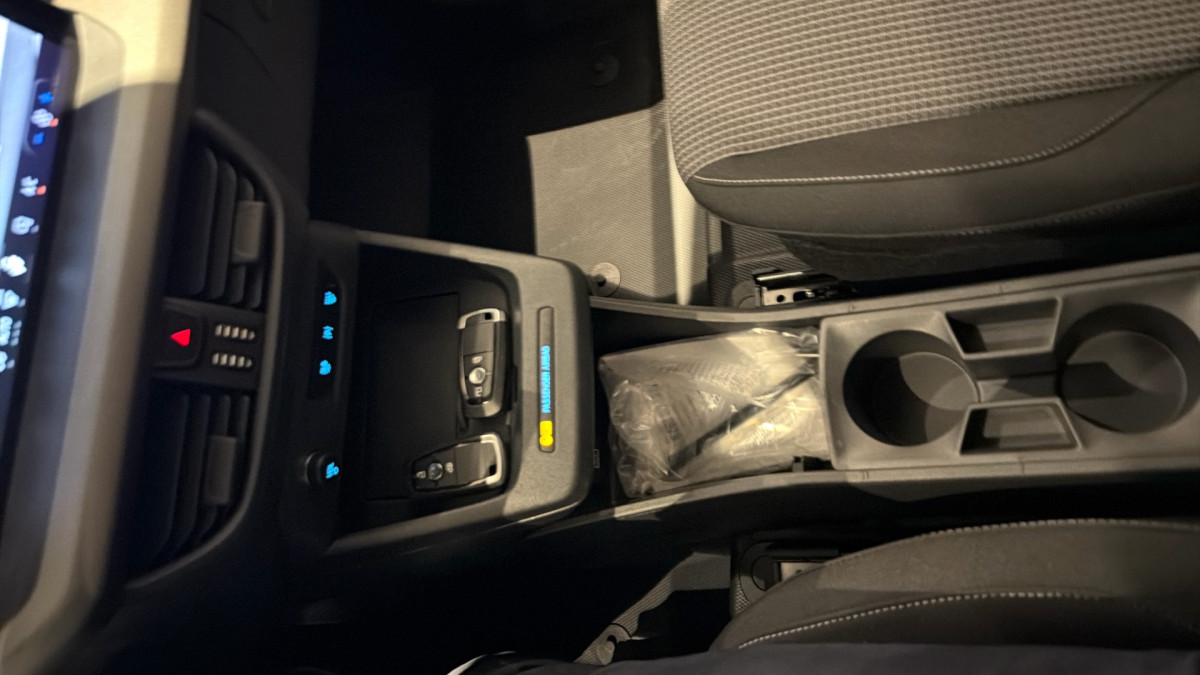 FORD TRANSIT COURIER