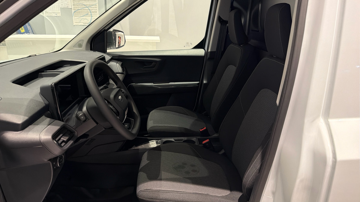 FORD TRANSIT COURIER