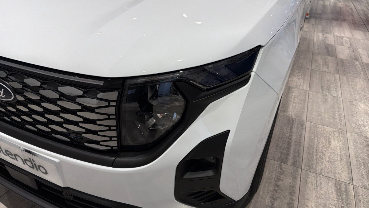 FORD TRANSIT COURIER