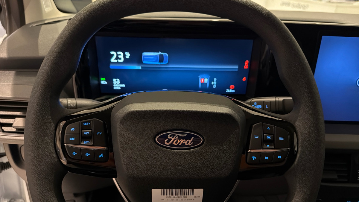 FORD TRANSIT COURIER