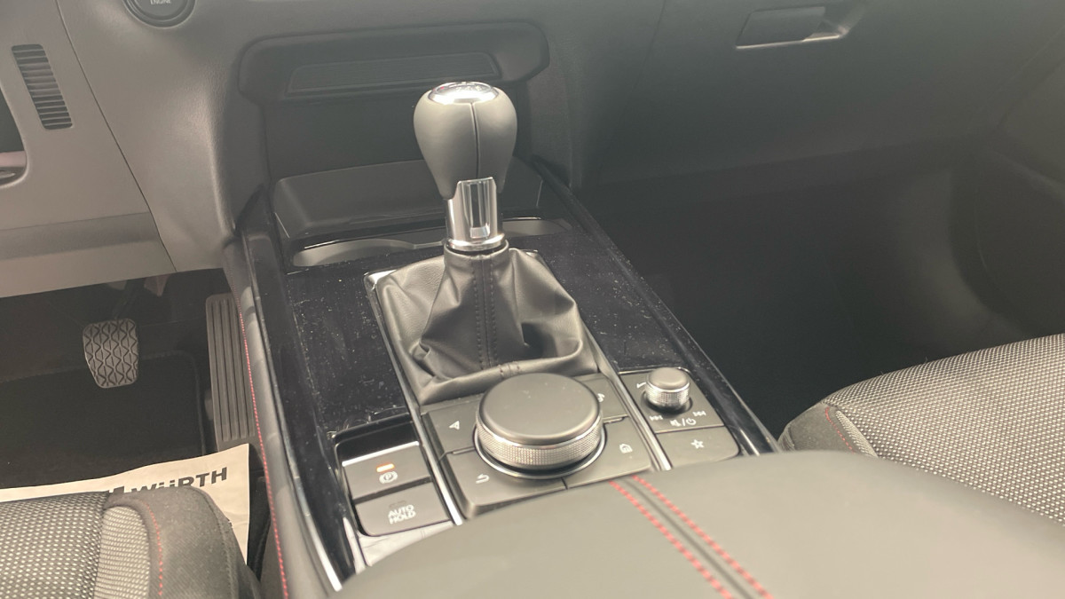 MAZDA CX-30