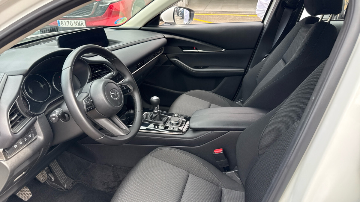 MAZDA CX-30