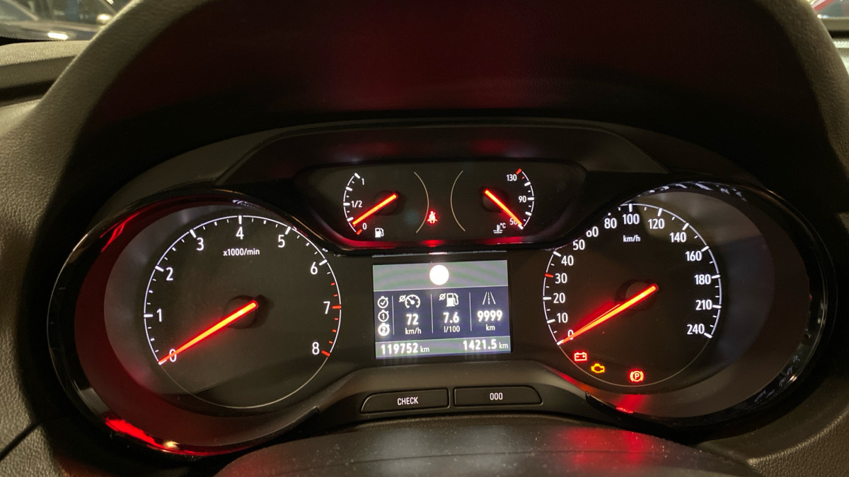 OPEL GRANDLAND X