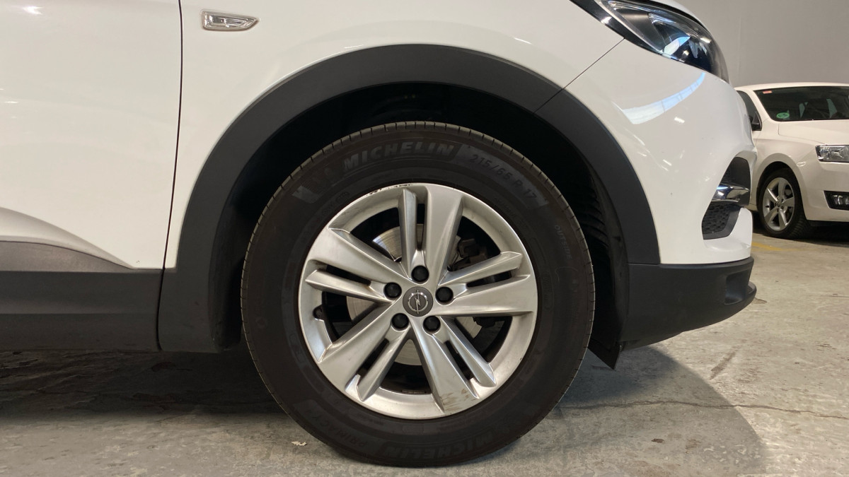 OPEL GRANDLAND X
