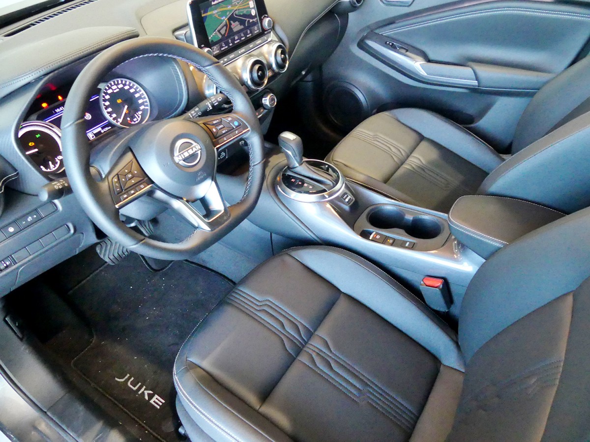 NISSAN JUKE