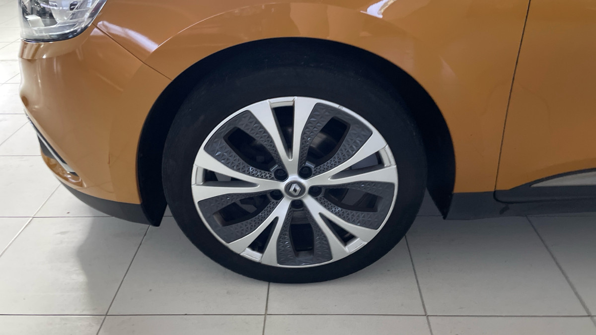 RENAULT SCENIC