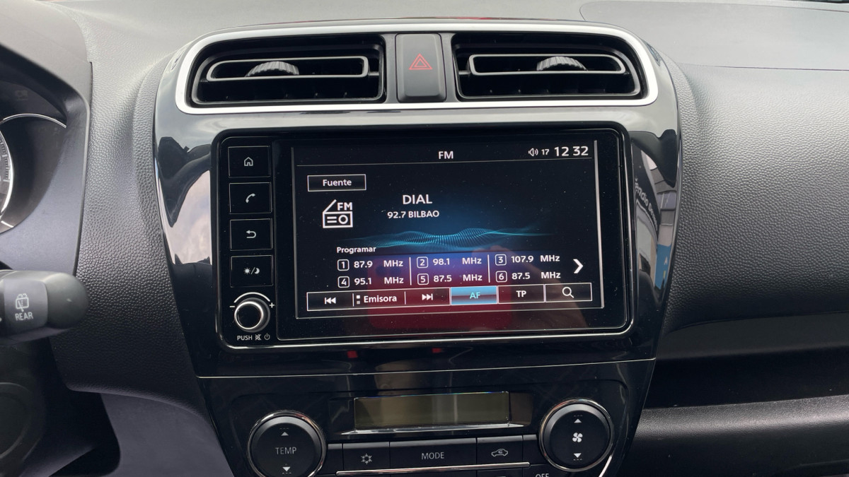 MITSUBISHI SPACE STAR