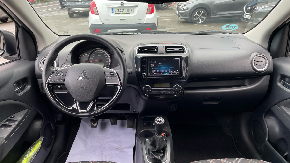 MITSUBISHI SPACE STAR