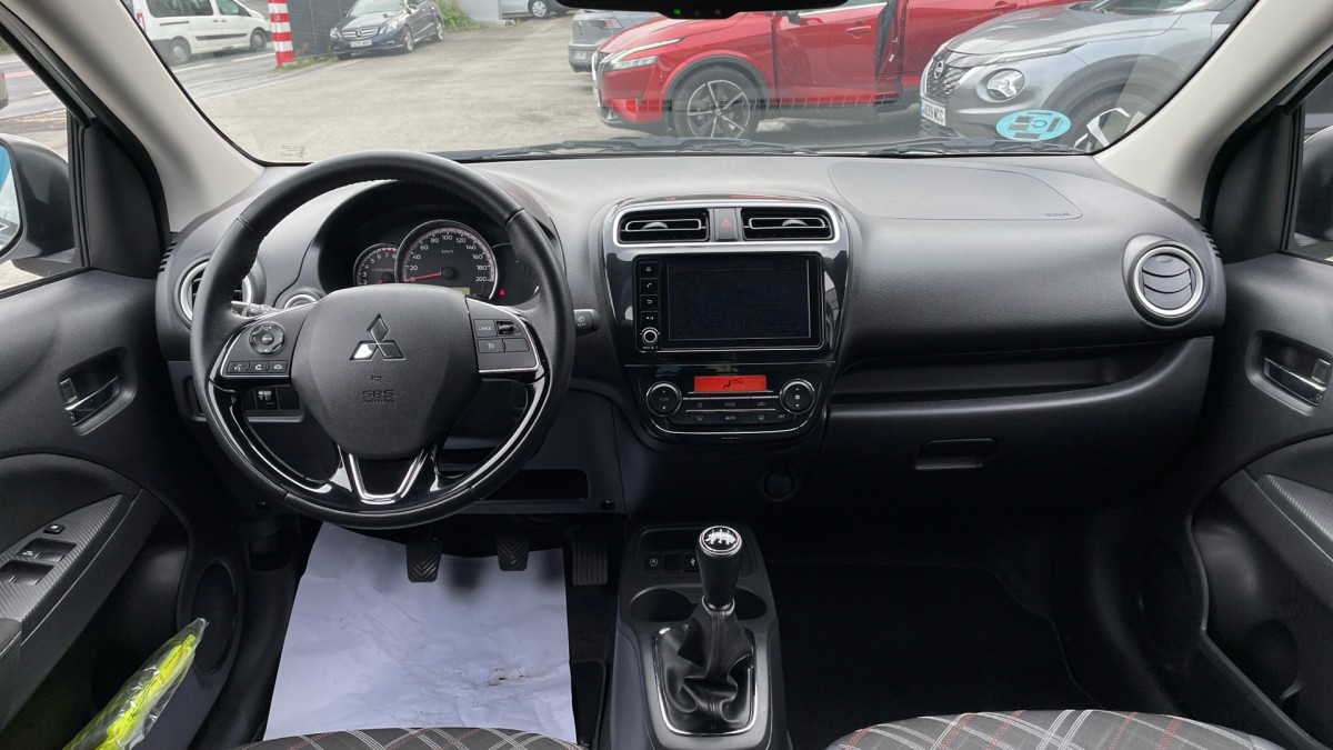 MITSUBISHI SPACE STAR