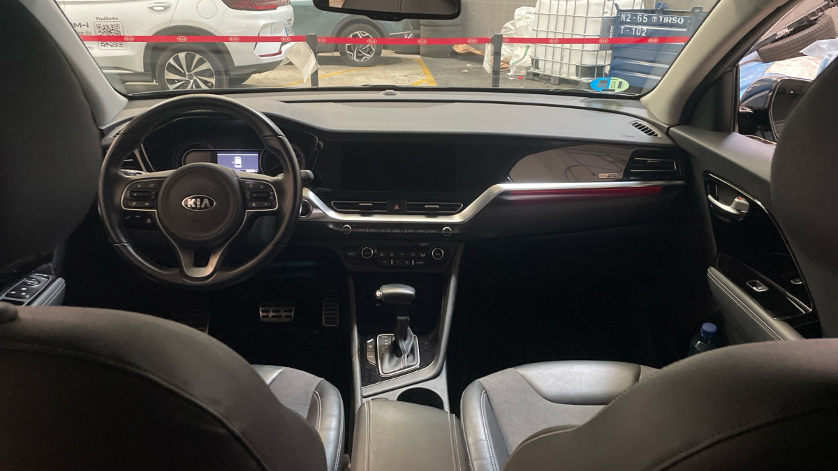 KIA NIRO