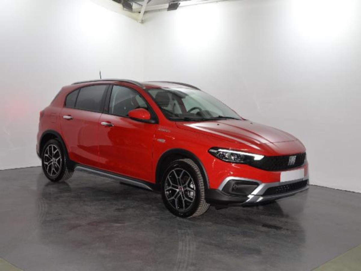FIAT TIPO TIPO 1.5 HYBRID MHEV DCT RED 130 5P