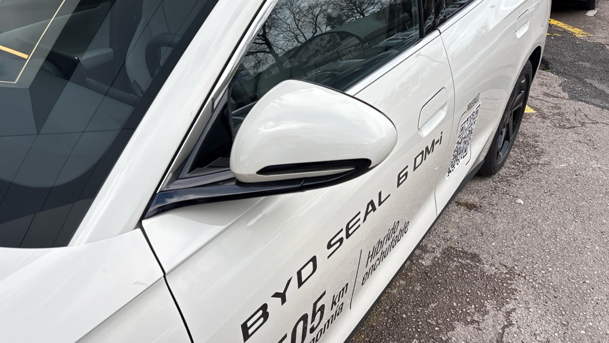 BYD SEAL 6 DM-i