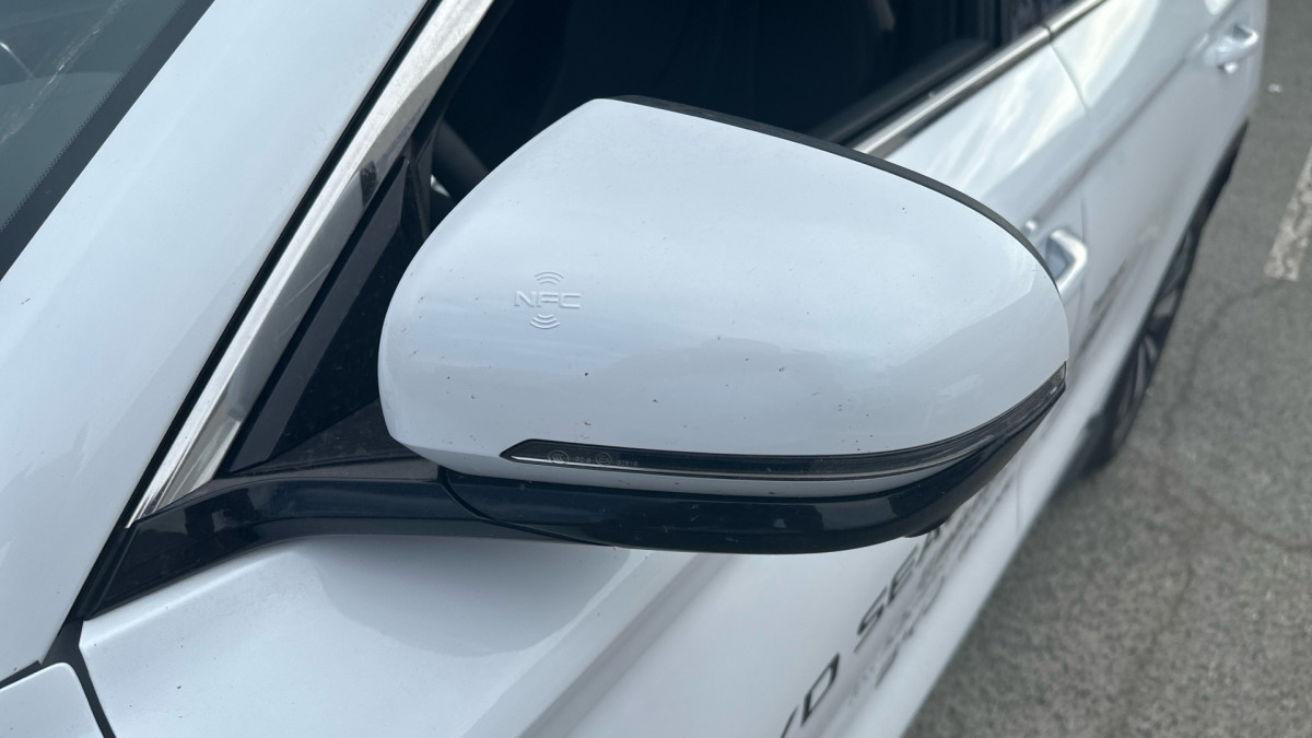BYD SEAL 6 DM-i