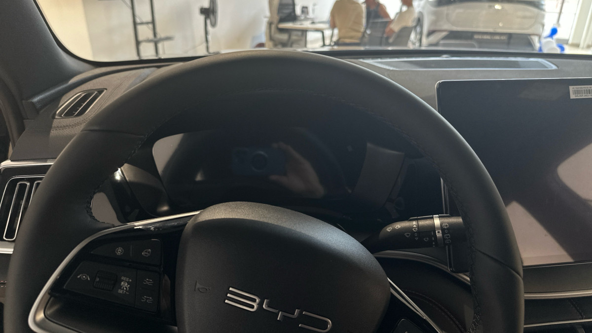 BYD SEAL 6 DM-i