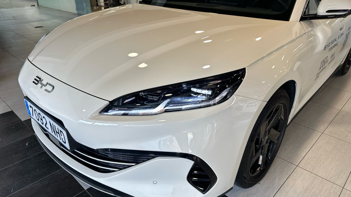 BYD SEAL 6 DM-i