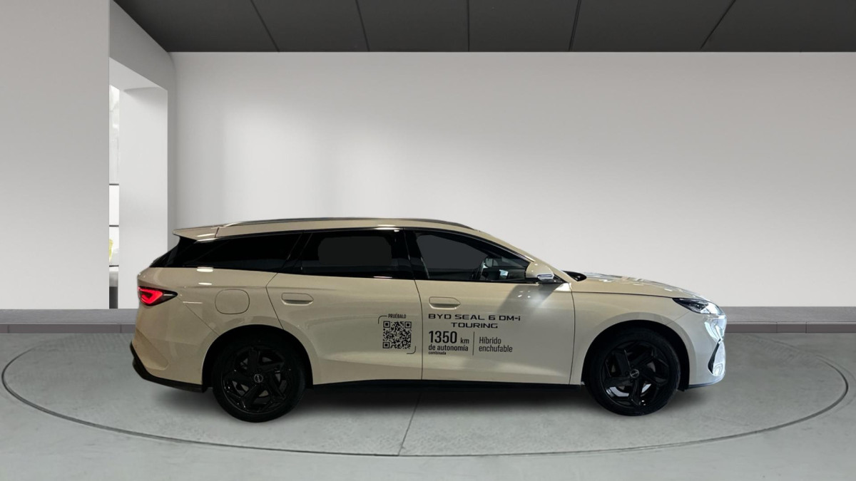 BYD SEAL 6 DM-i