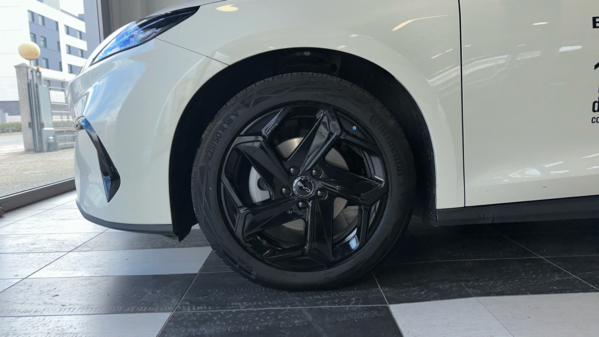 BYD SEAL 6 DM-i