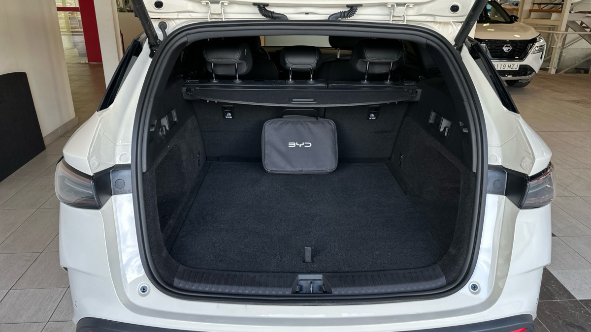 BYD SEAL 6 DM-i
