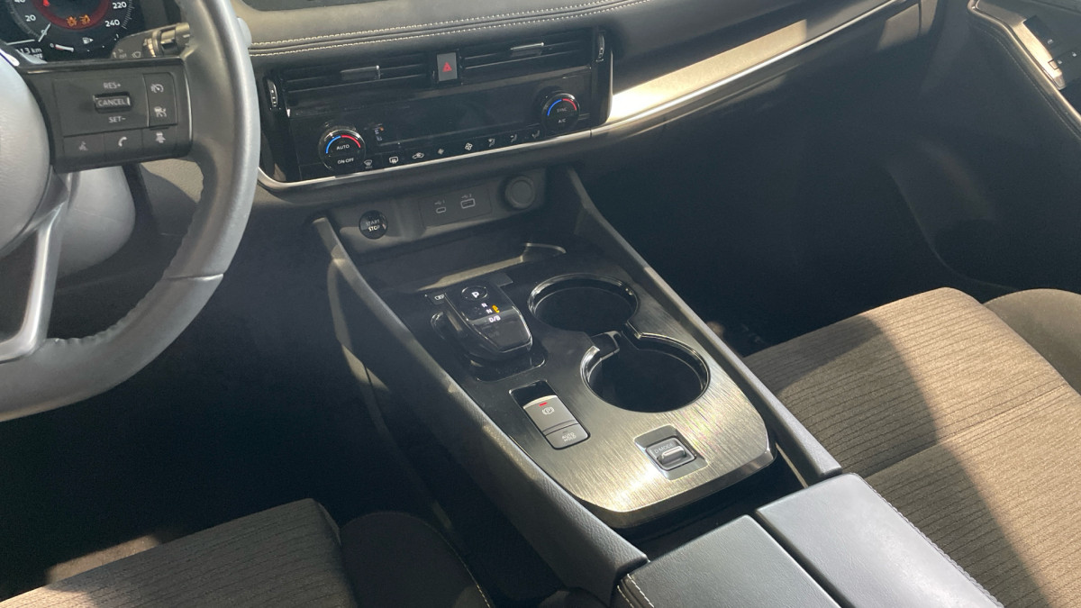 NISSAN X-TRAIL