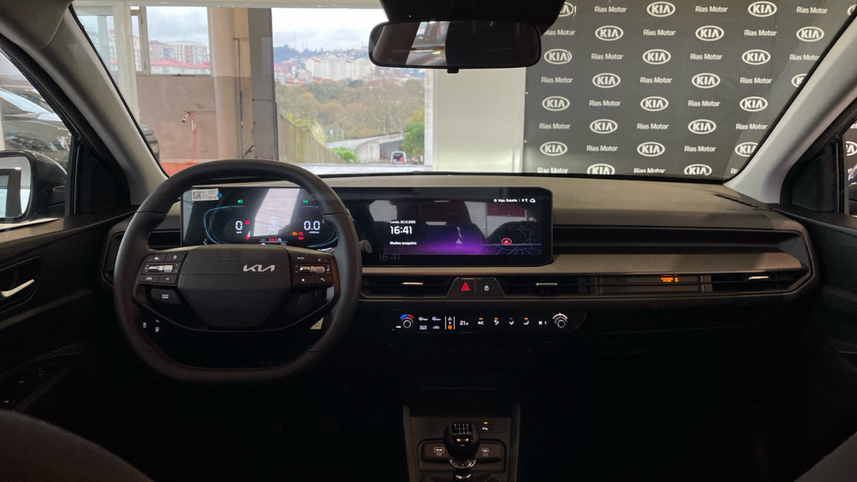 KIA STONIC