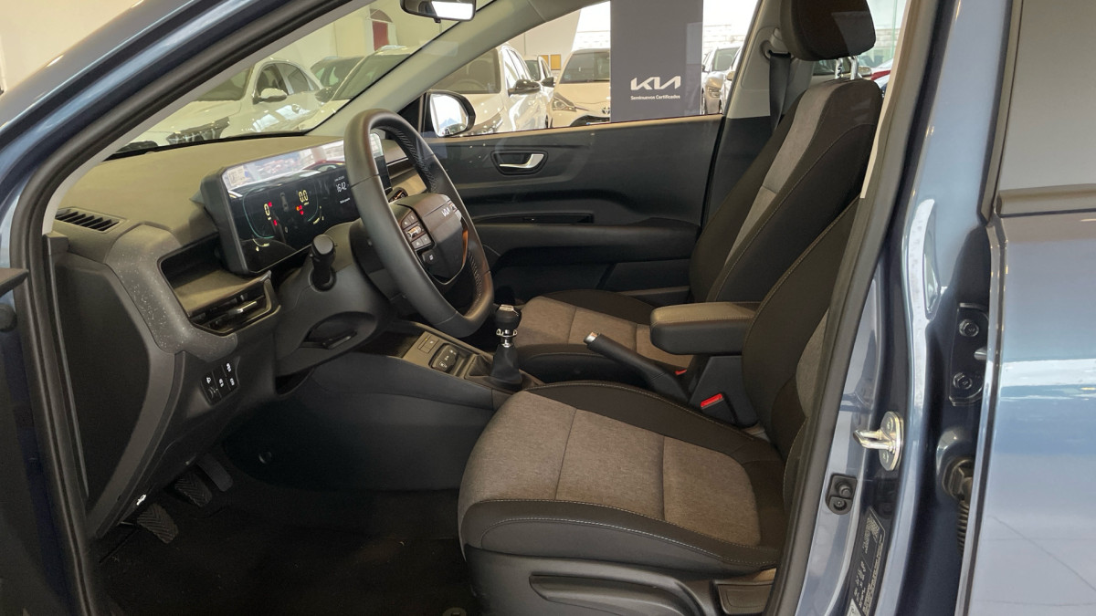 KIA STONIC