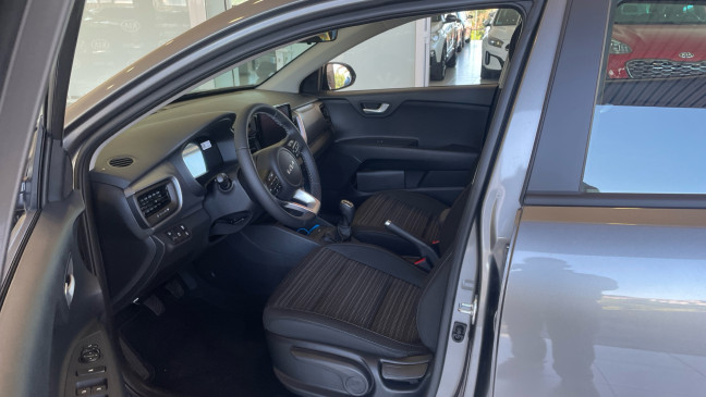 KIA STONIC