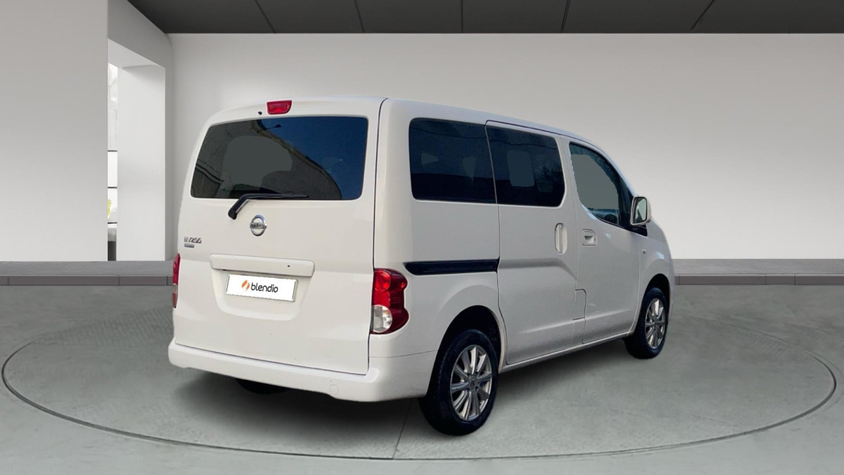 NISSAN NV200