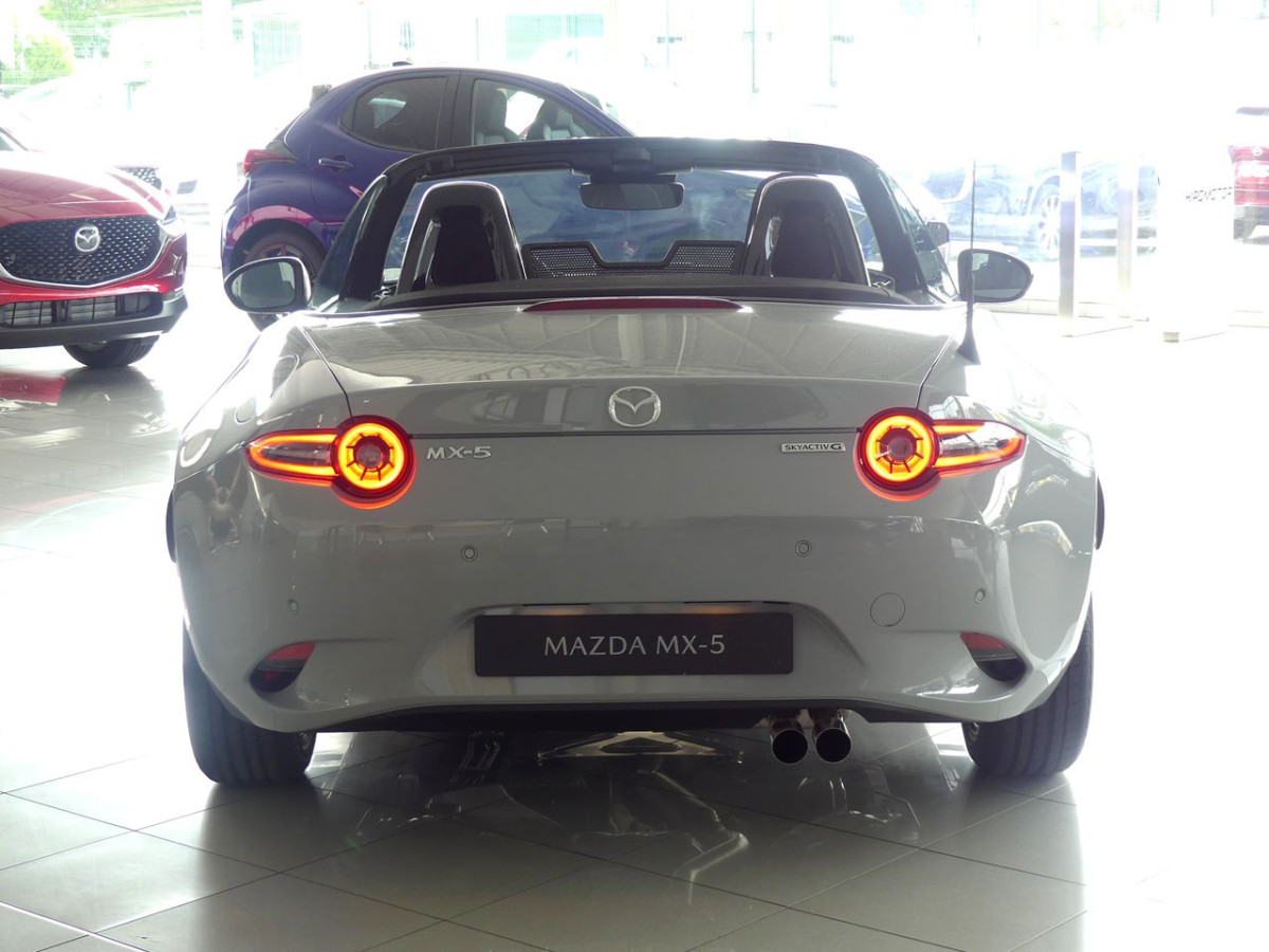 MAZDA MX-5